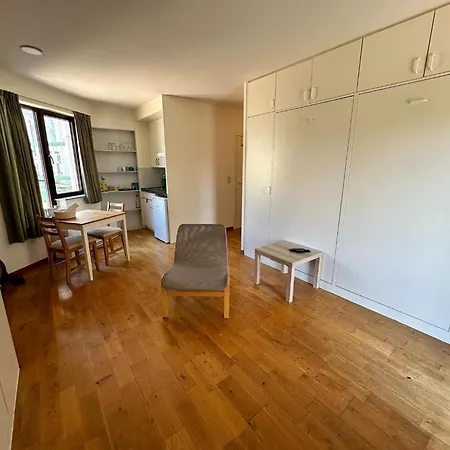 Apartment In Near Beach *
